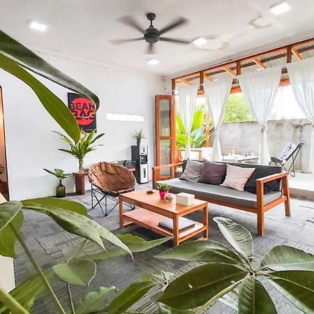 Beanbag Bintan Backpacker Hostel Kangkakawal Exterior photo