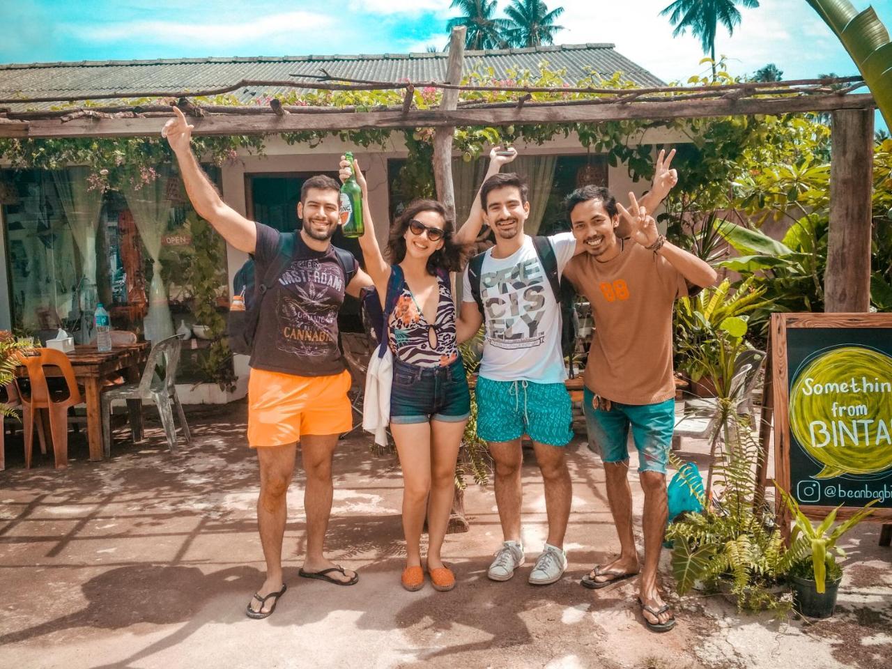 Beanbag Bintan Backpacker Hostel Kangkakawal Exterior photo